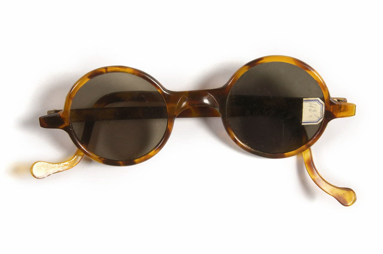paire de lunettes 1980.47.67 Photo