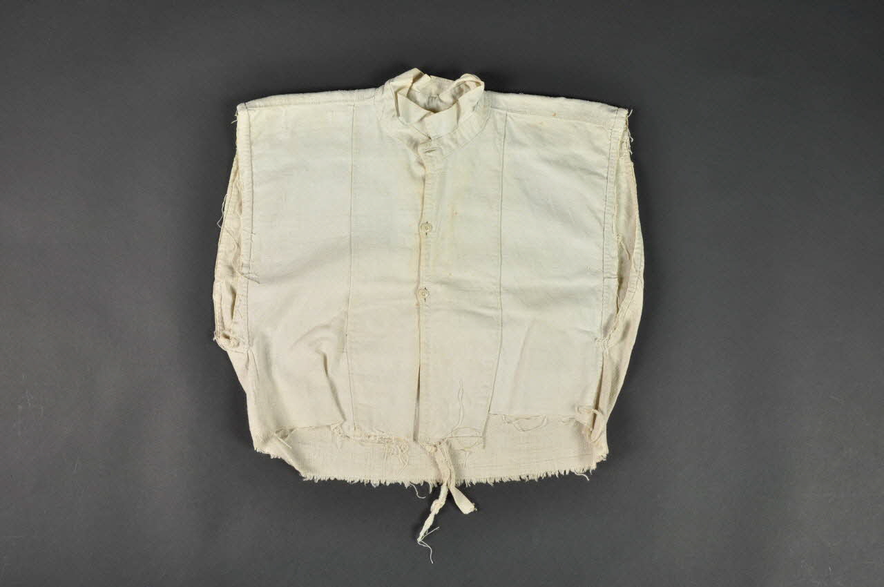 chemise 1963.111.123 Photo Mucem