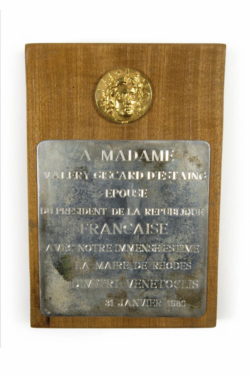PLAQUE-SOUVENIR DMH1980.48.3 Photo