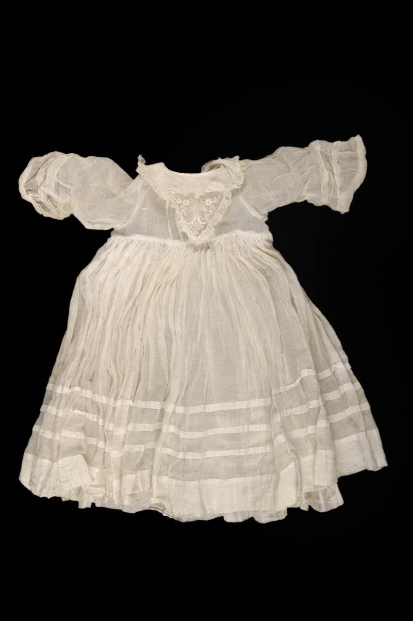 robe 1930 1983.29.2.4 Photo