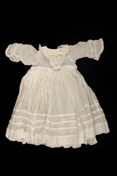robe 1930 1983.29.2.4 Photo
