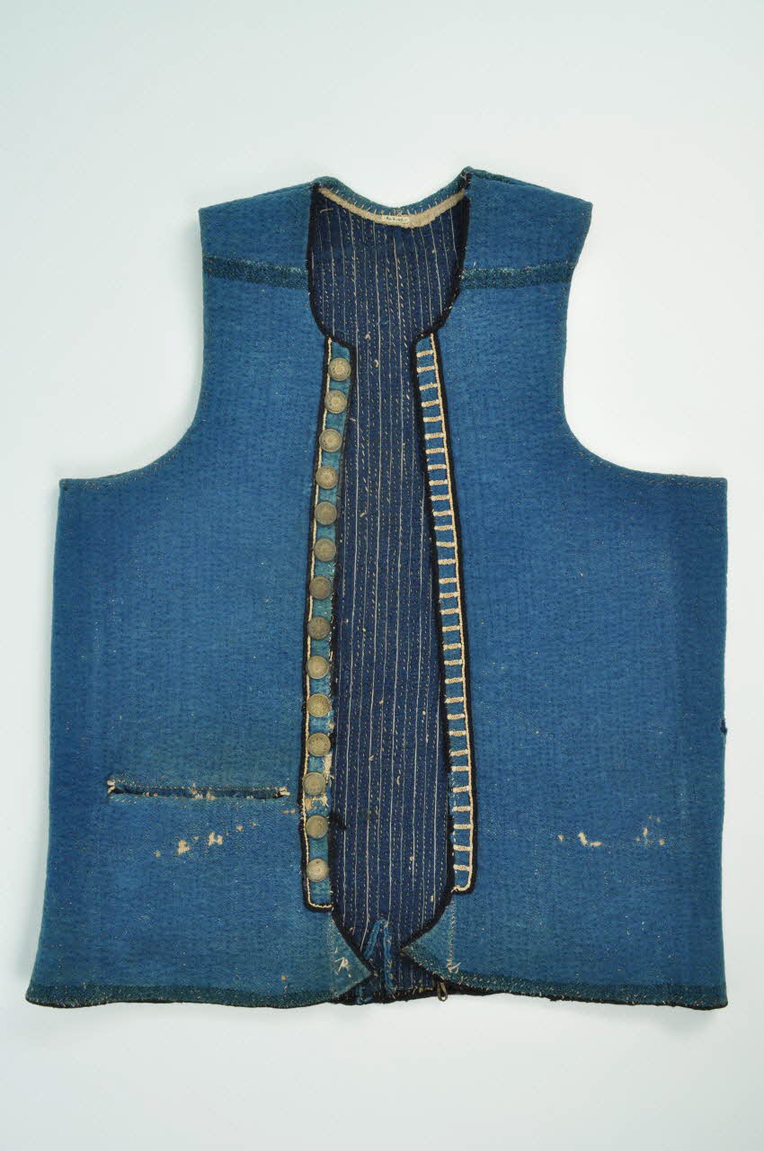 gilet sans manche 1889.3.105 Photo Mucem