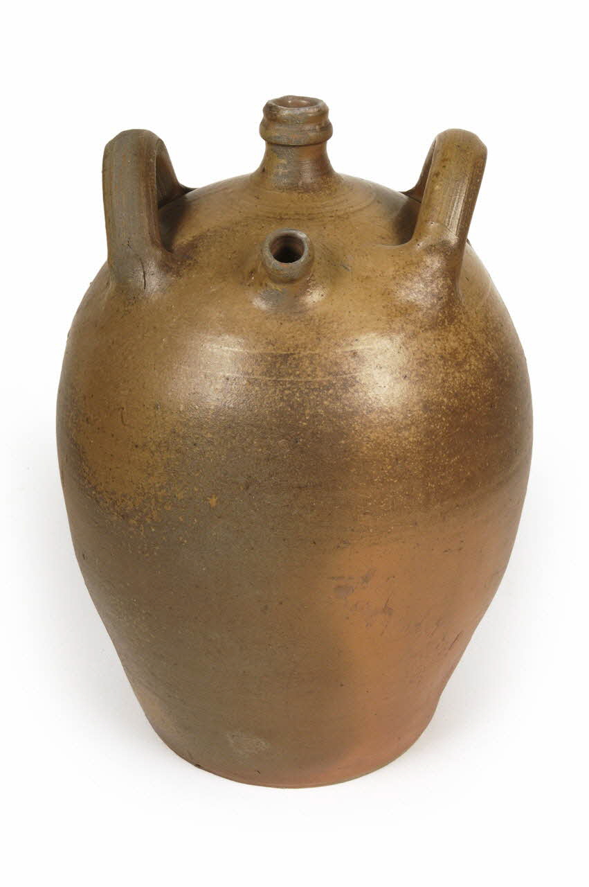 bouteille (objet domestique) 1984.32.1  Photo