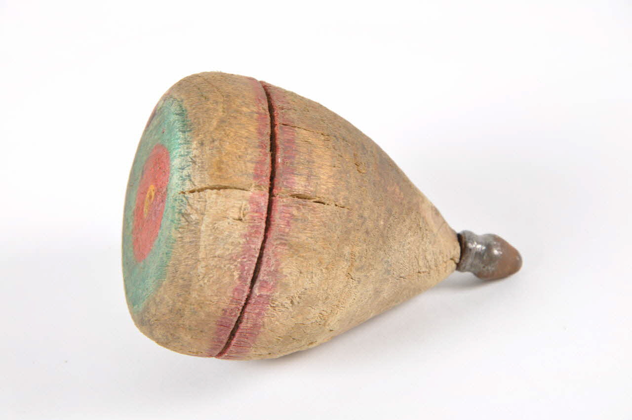 Alexandre Raimbault toupie à lancer Centre, France 1960 1962.143.17 Photo Mucem