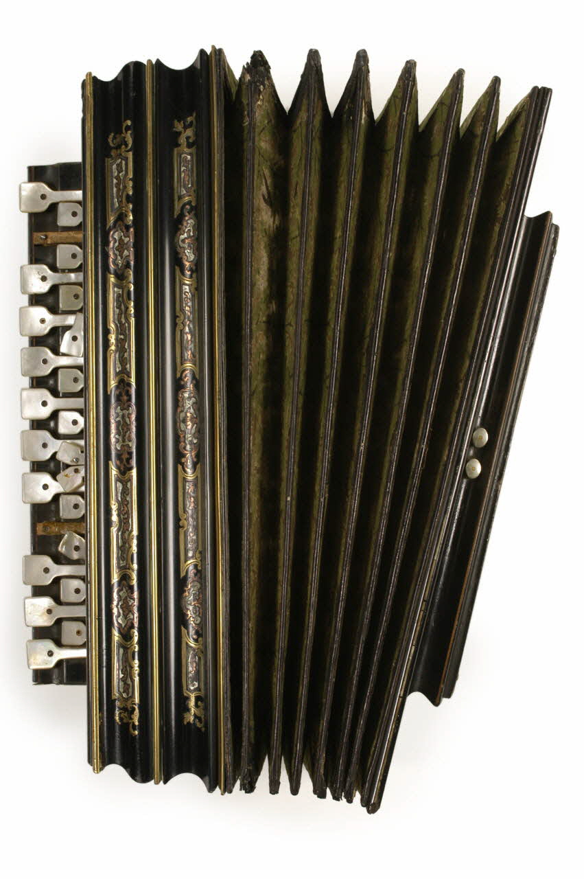 accordéon accordéon diatonique 1840-1850 1985.20.2 Photo