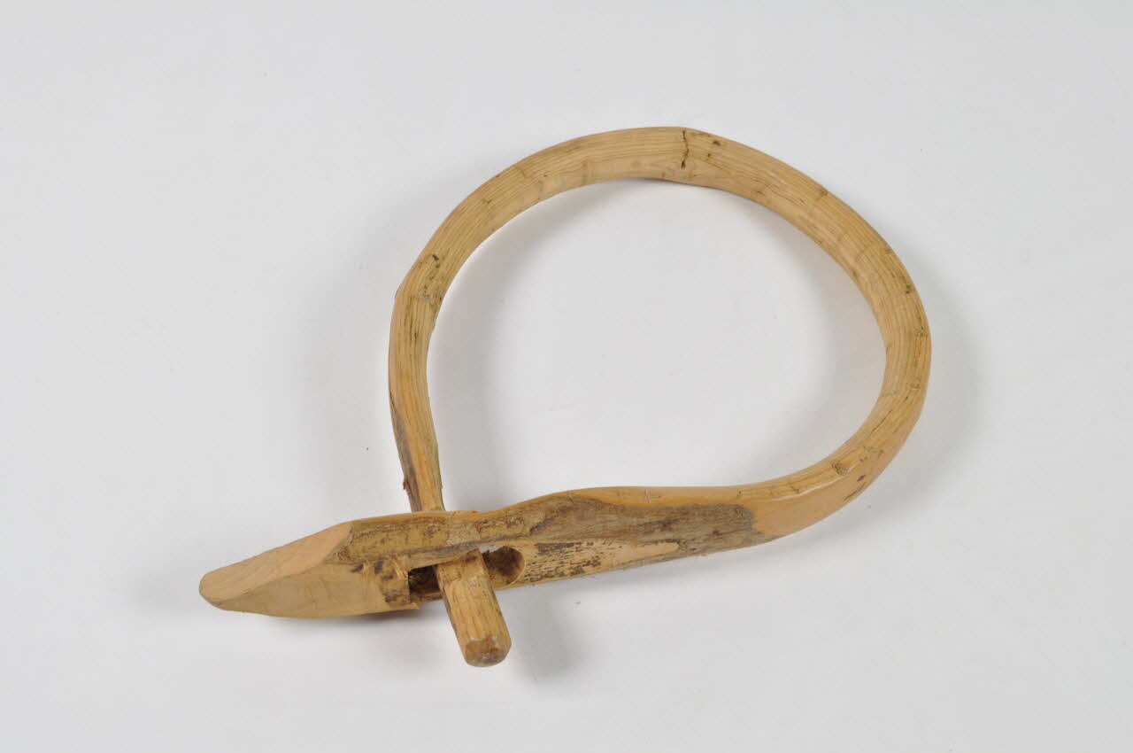 ANNEAU DE COLLIER DE VACHE 1961.110.28 Photo Mucem