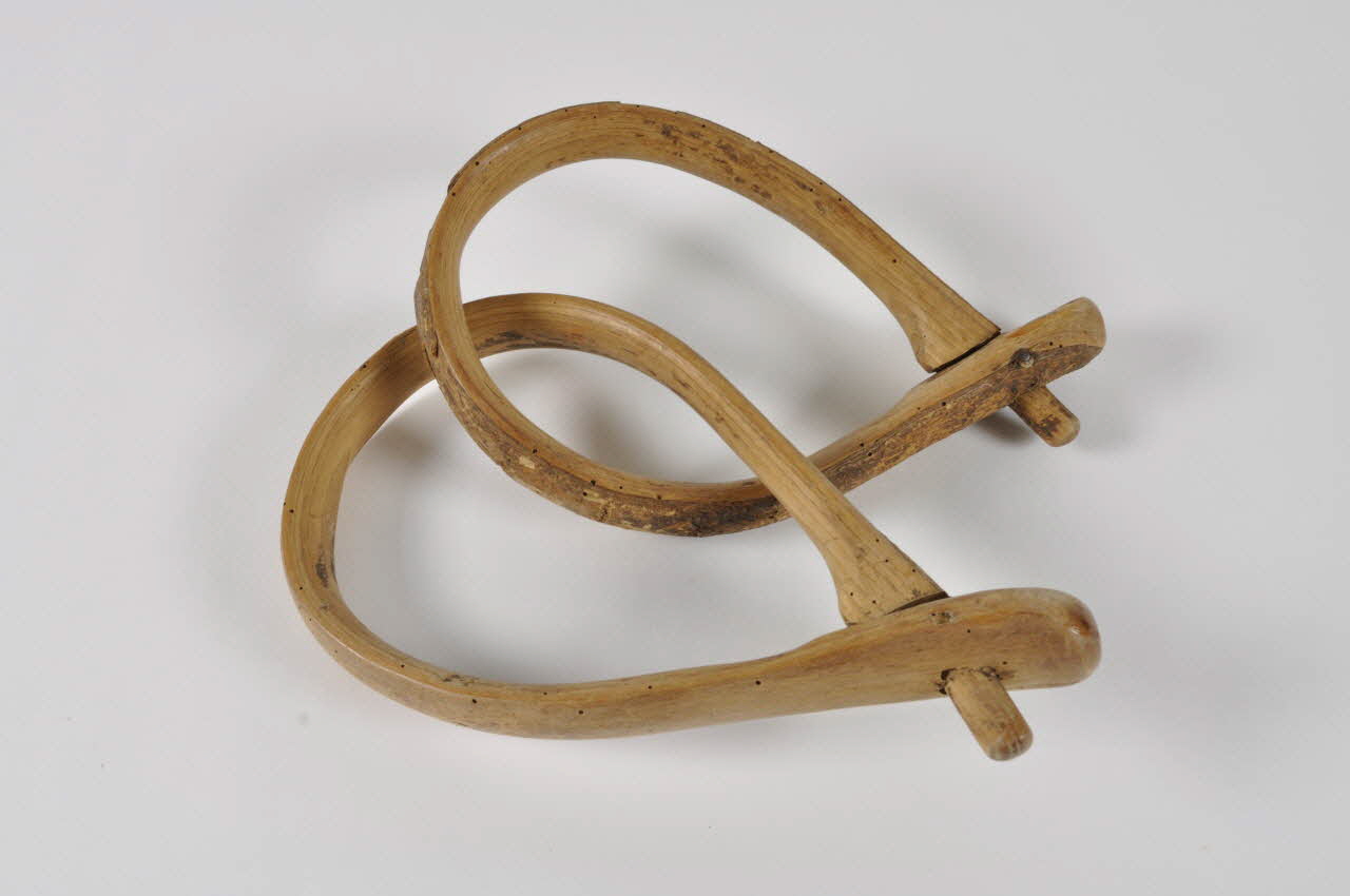 ANNEAU DE COLLIER DE VACHE 1961.110.30-31 Photo Mucem