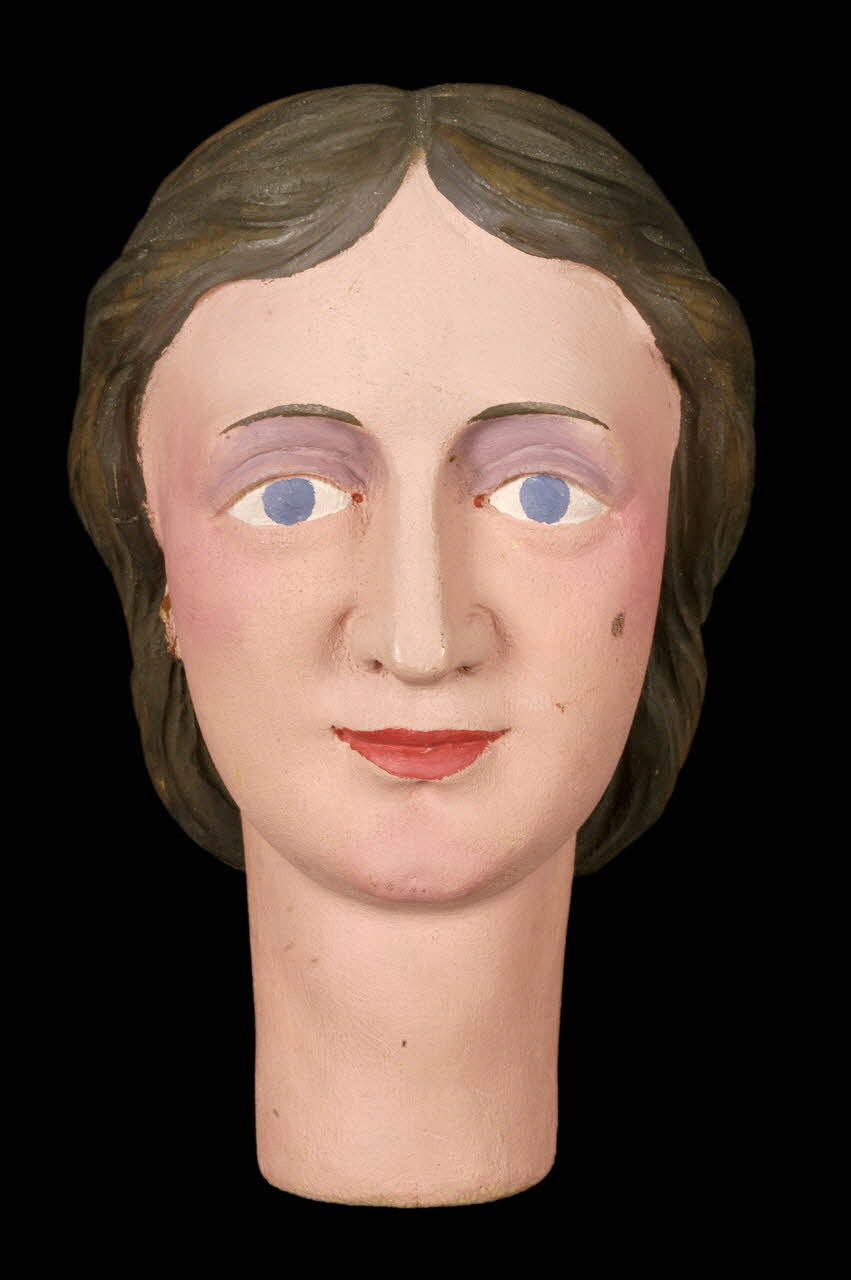 tête de marionnette La Vierge 1986.28.37 Photo