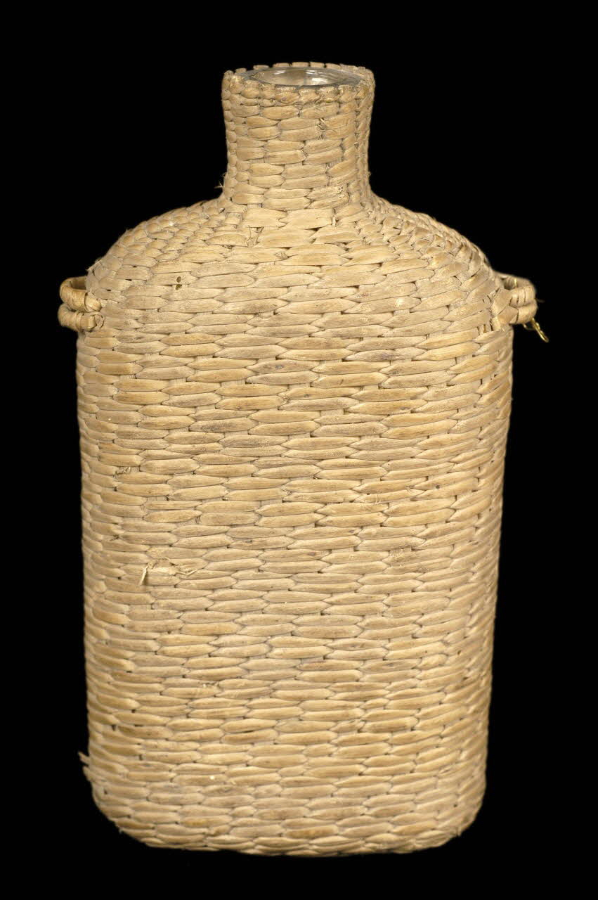 Tirot ; La Vannerie Française bouteille Picardie, France 1937-1972 1986.51.35 Photo