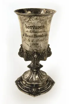 coupe de Pessah 1987.52.3 Photo