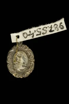 médaille de dévotion 1987.55.40 Photo