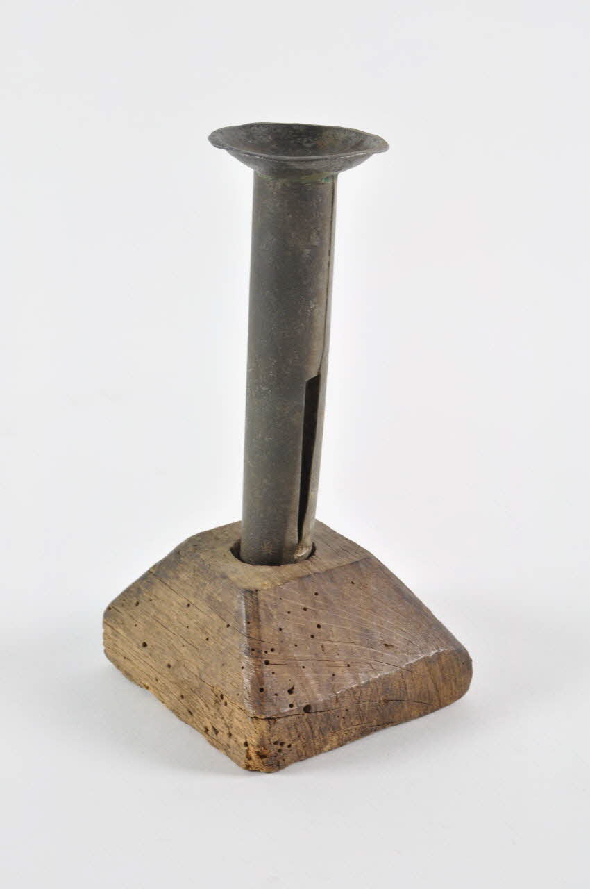 chandelier à bobêche fixe 1962.143.89 Photo Mucem