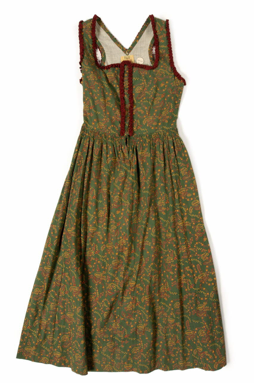 robe DMH1989.26.2.2 Photo