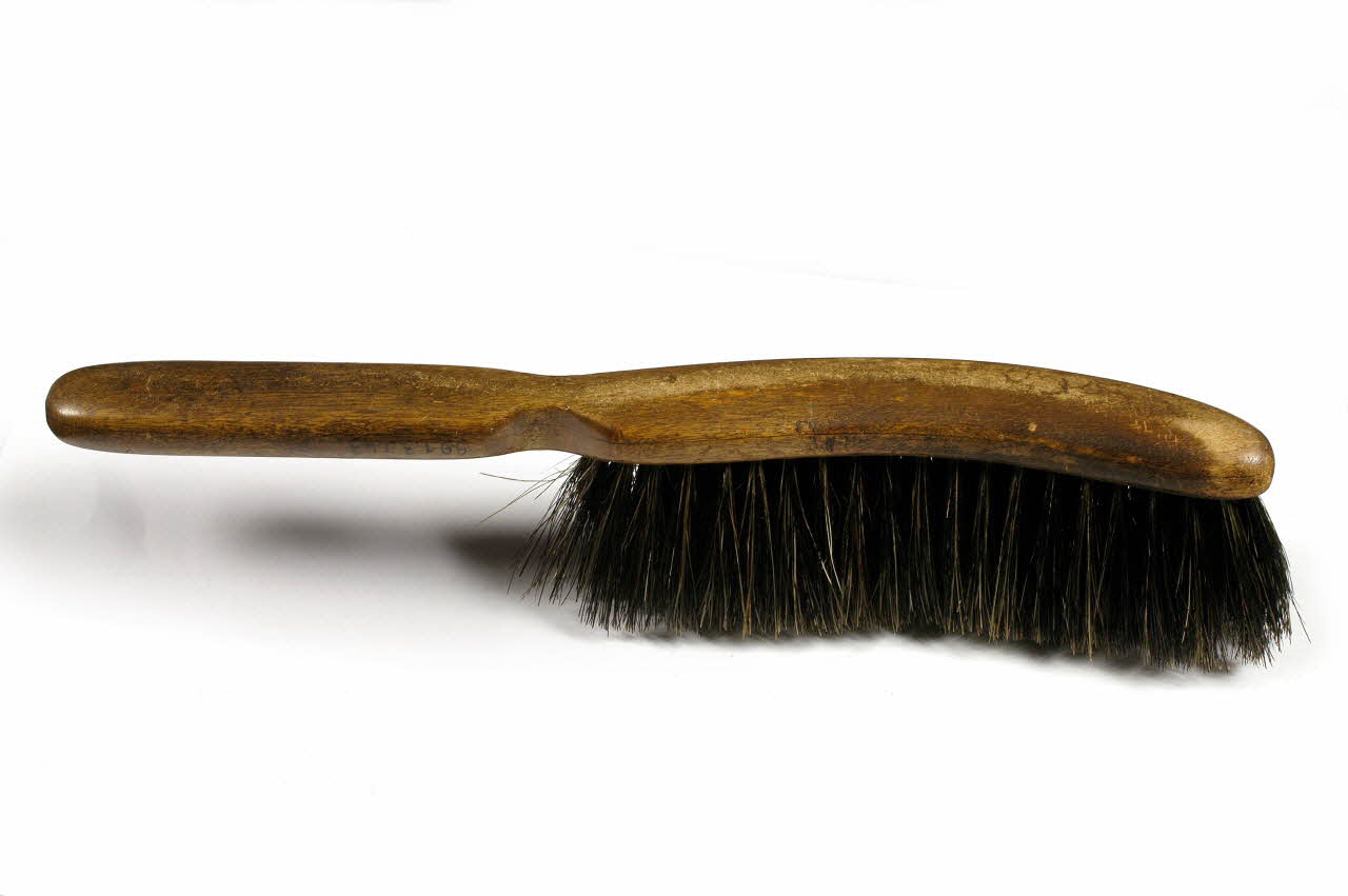 brosse à chapeau 1991.30.43 Photo