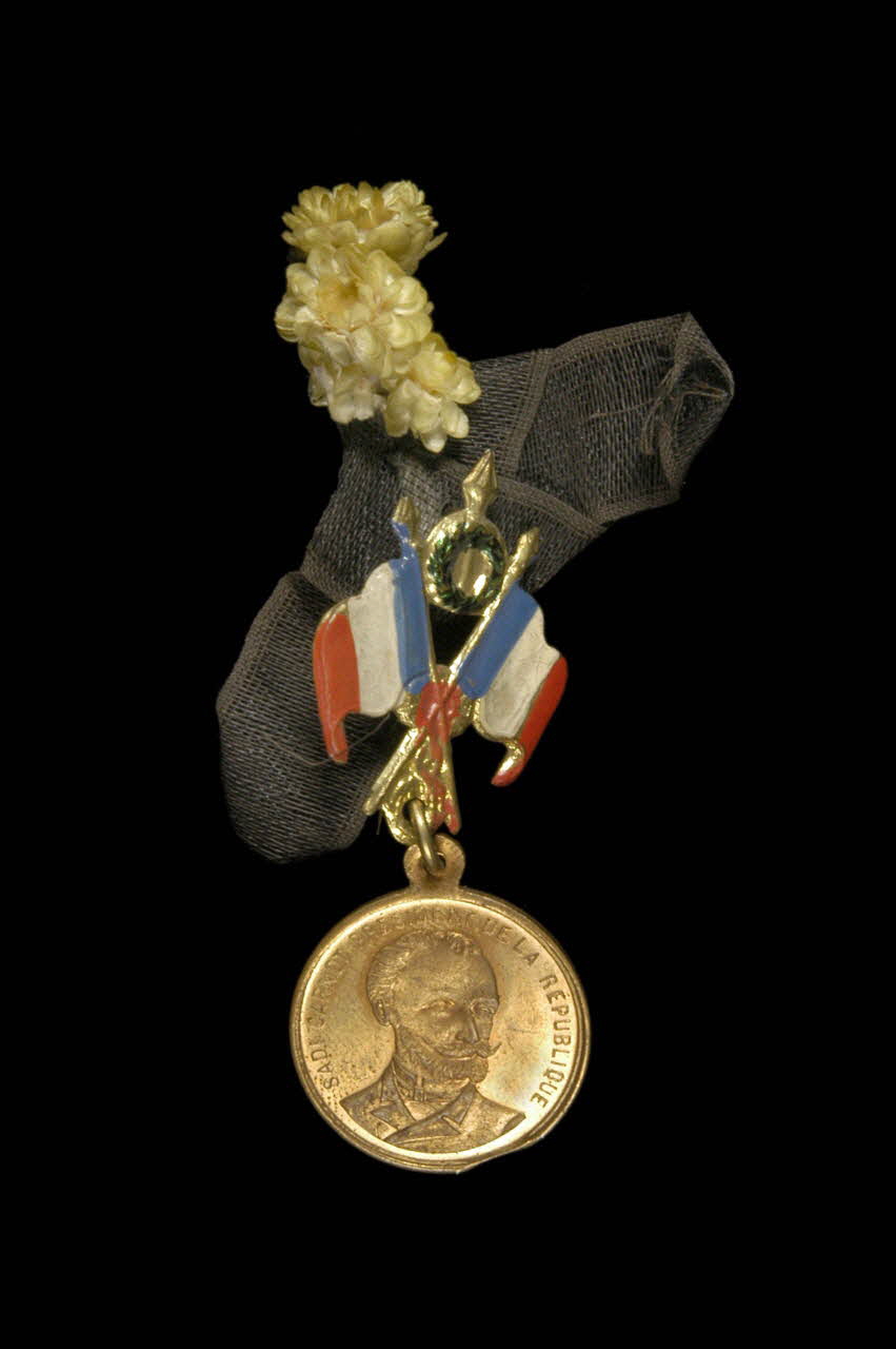 bouquet de boutonnière 1992.44.3 Photo