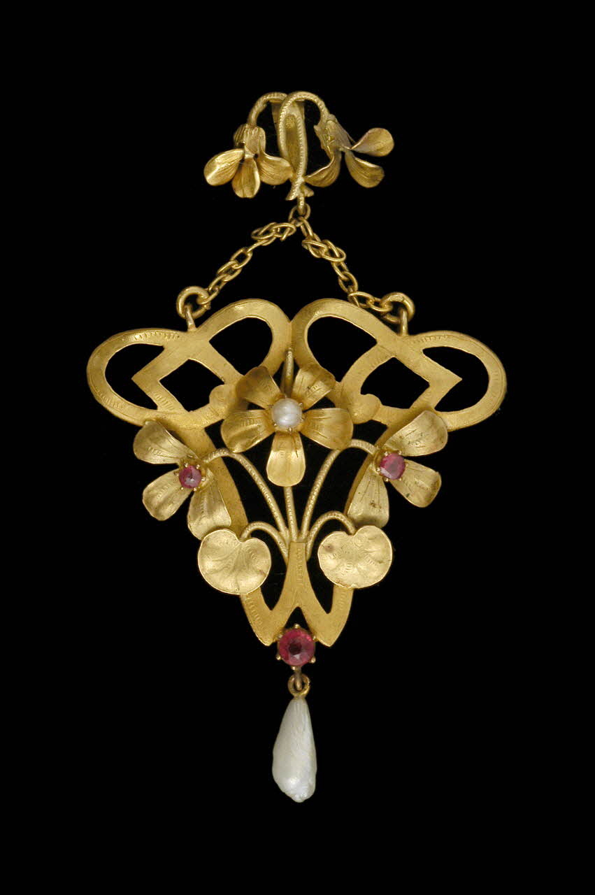 pendentif Île-de-France, France 1910 1992.5.2 Photo