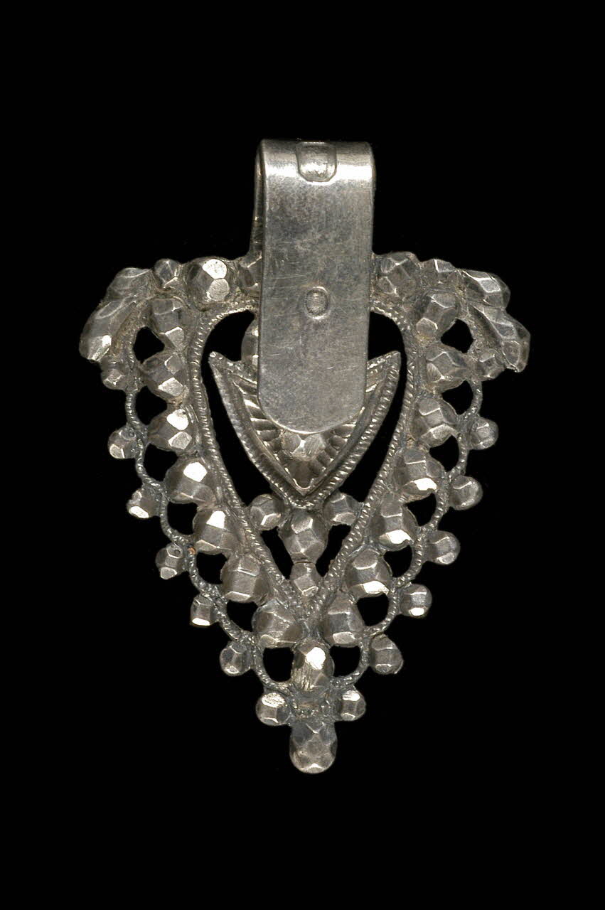 agrafe de cape Île-de-France, France 1819-1838 1994.16.10 Photo