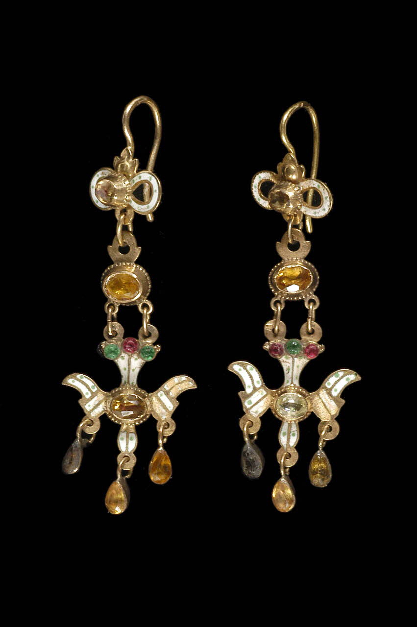boucle d'oreille Auvergne, France 1838-1919 1995.7.1.1-2 Photo
