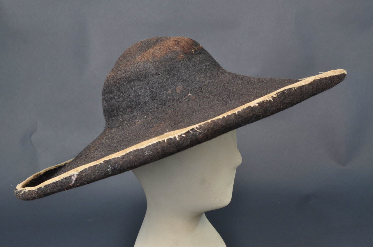 chapeau de femme 1961.115.20 Photo Mucem