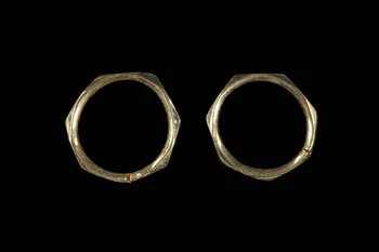 boucle d'oreille "joints" de compagnon 1996.36.1.1-2 Photo