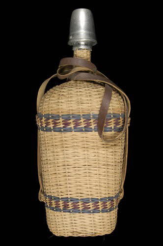 Etablissements Blanchard gourde de pèlerinage Midi-Pyrénées, France 1927-1950 1998.57.4.1-3 Photo