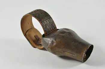 collier et sonnaille de brebis collar d'ovella ramejat o musicat 1961.123.16.1-3 Photo Mucem