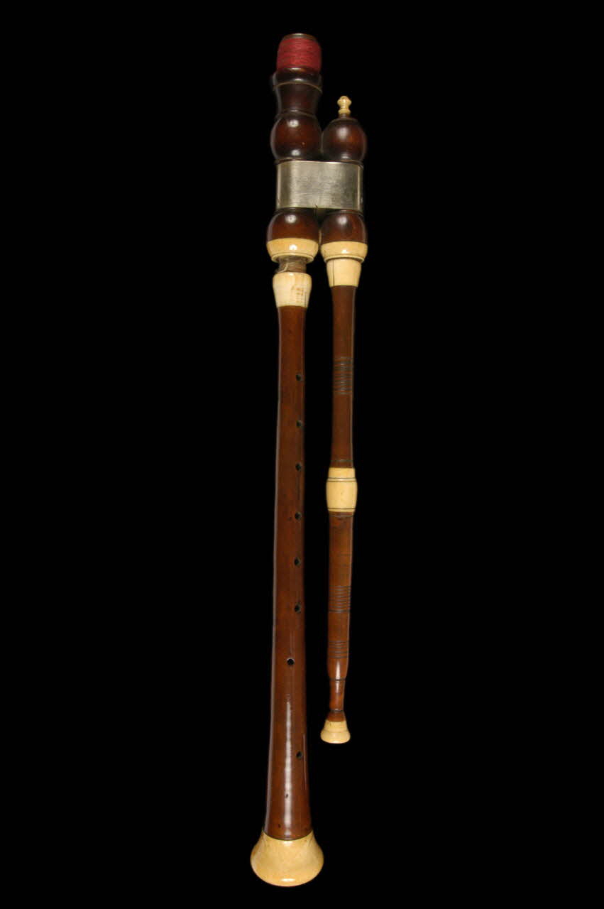 pied de cabrette 2000.34.11.1-3 Photo