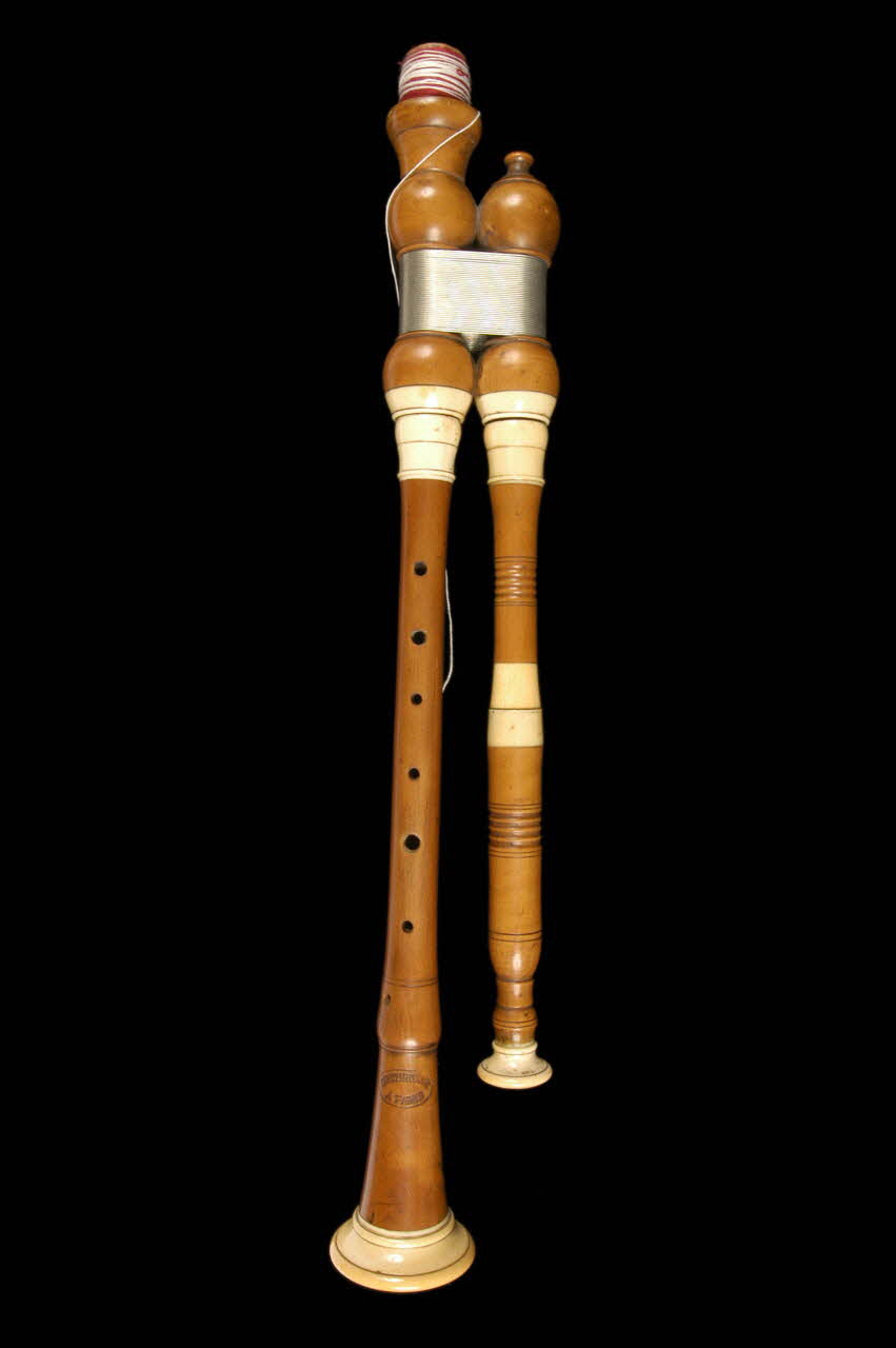 pied de cabrette 2000.34.12.1-3 Photo