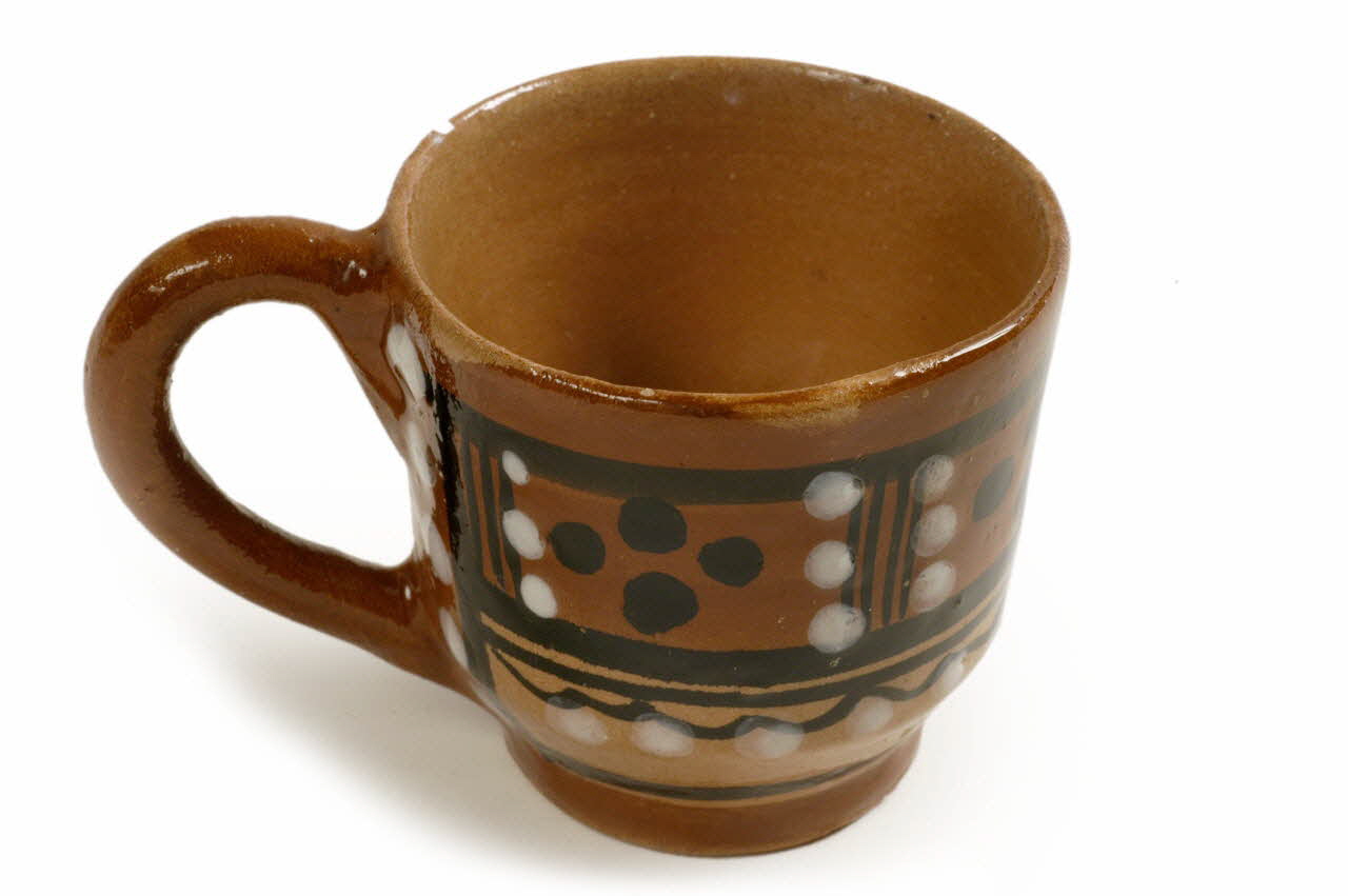 tasse Algérie 1995-2000 2000.53.4.5 Photo