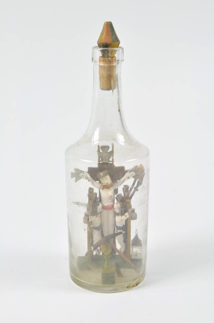 élément de bouteille-calvaire 1962.94.8 1-2 Photo Mucem