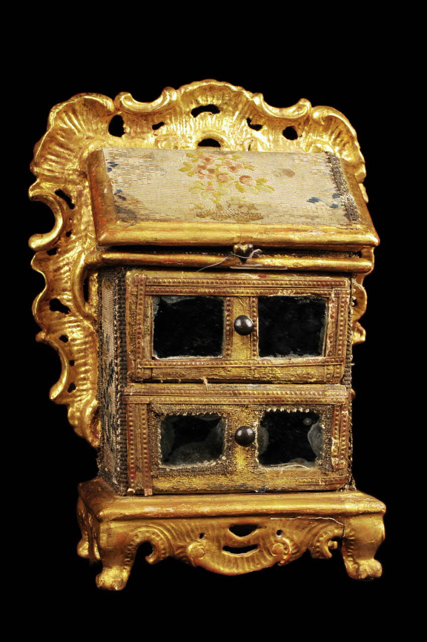 Anonyme vitrine-reliquaire Bavière, Allemagne 1800 2002.4.32 Photo