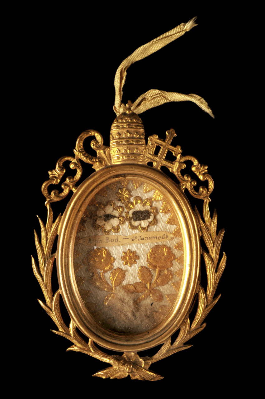 reliquaire pendentif 2002.4.351  Photo Mucem / Anne Maigret
