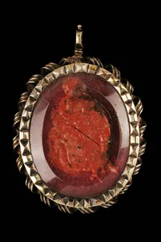reliquaire pendentif 2002.4.392  Photo