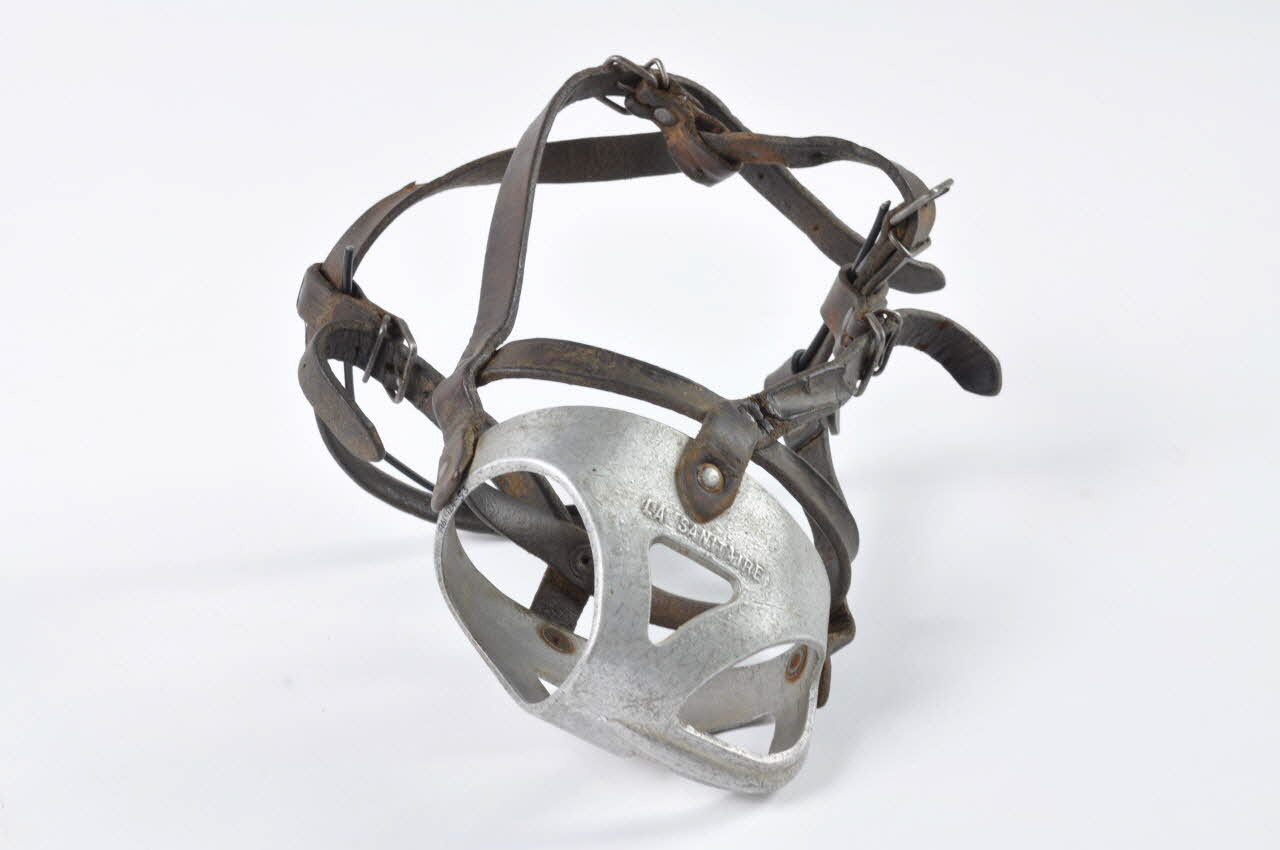 MUSELIERE POUR CHIEN DE BERGER 1961.124.53 Photo Mucem