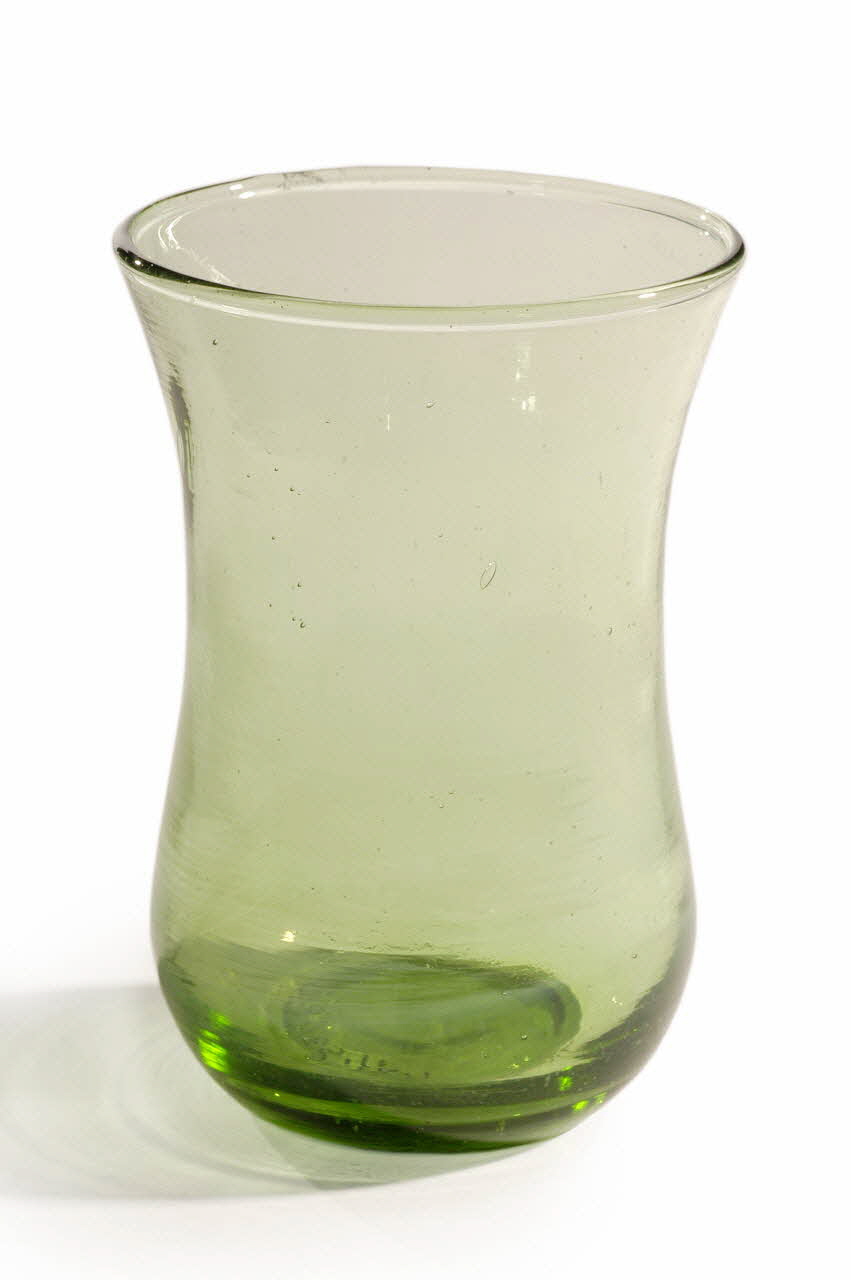 Soufflerie Abou Ahmad verre à thé kâs  ou kas des-s'il Damas, Syrie 2003 2003.165.12.1 Photo
