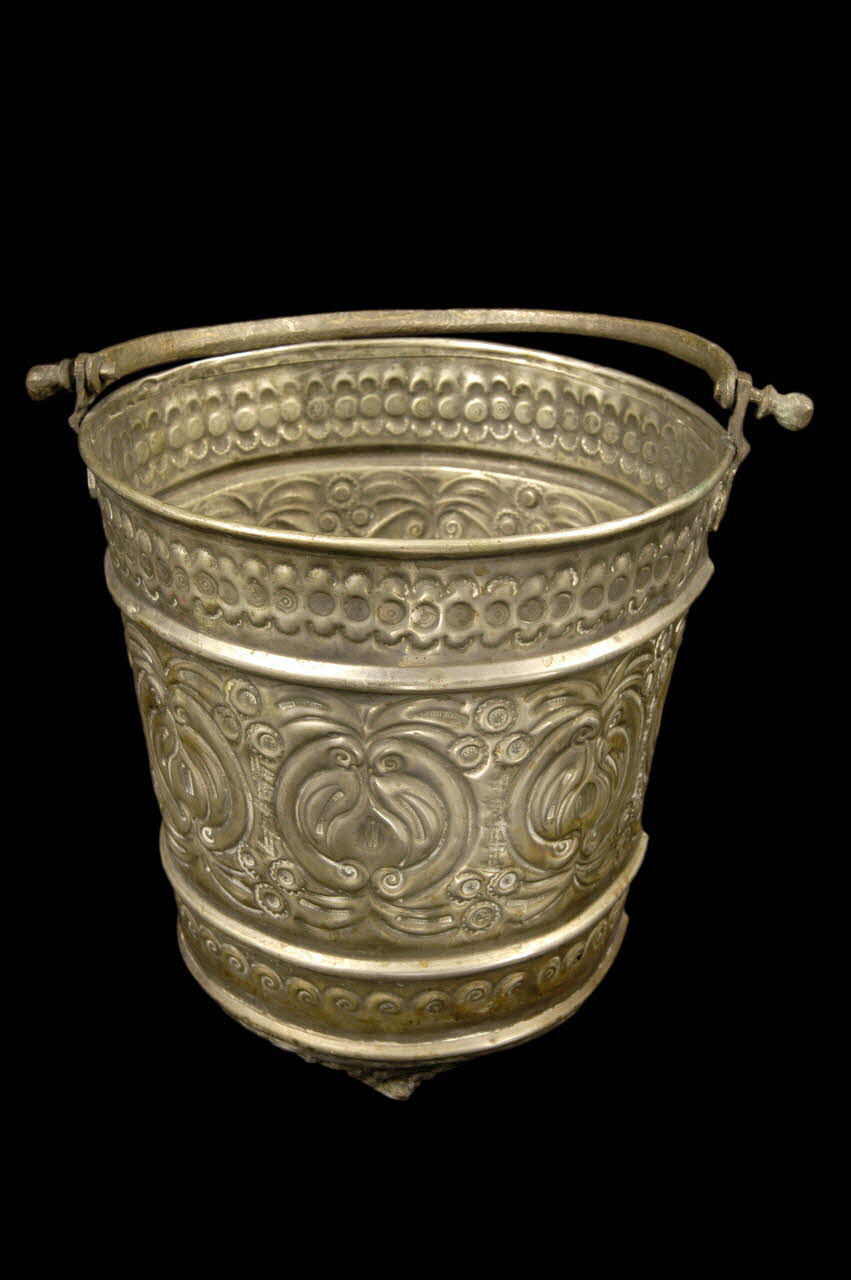 seau Thassa 2003.31.1 Photo Mucem / Anne Maigret