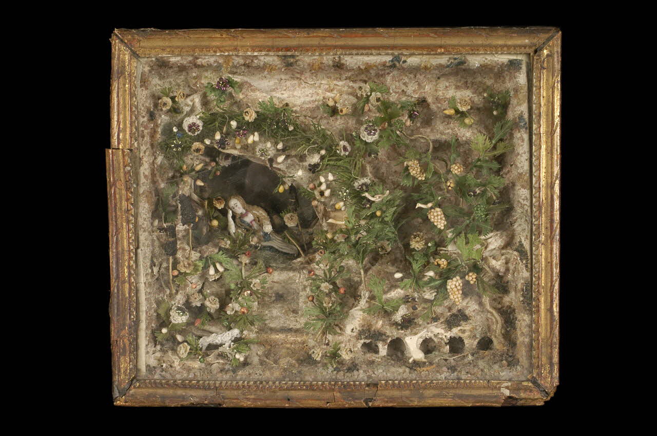 TABLEAU EN RELIEF 2004.29.1 Photo