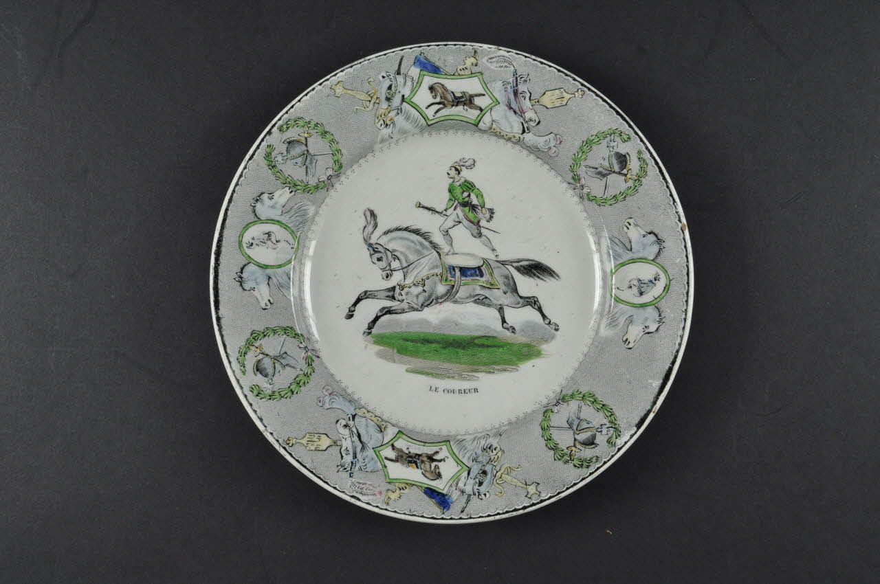 assiette plate Picardie, France 1800-1850 1963.172.6 Photo Mucem