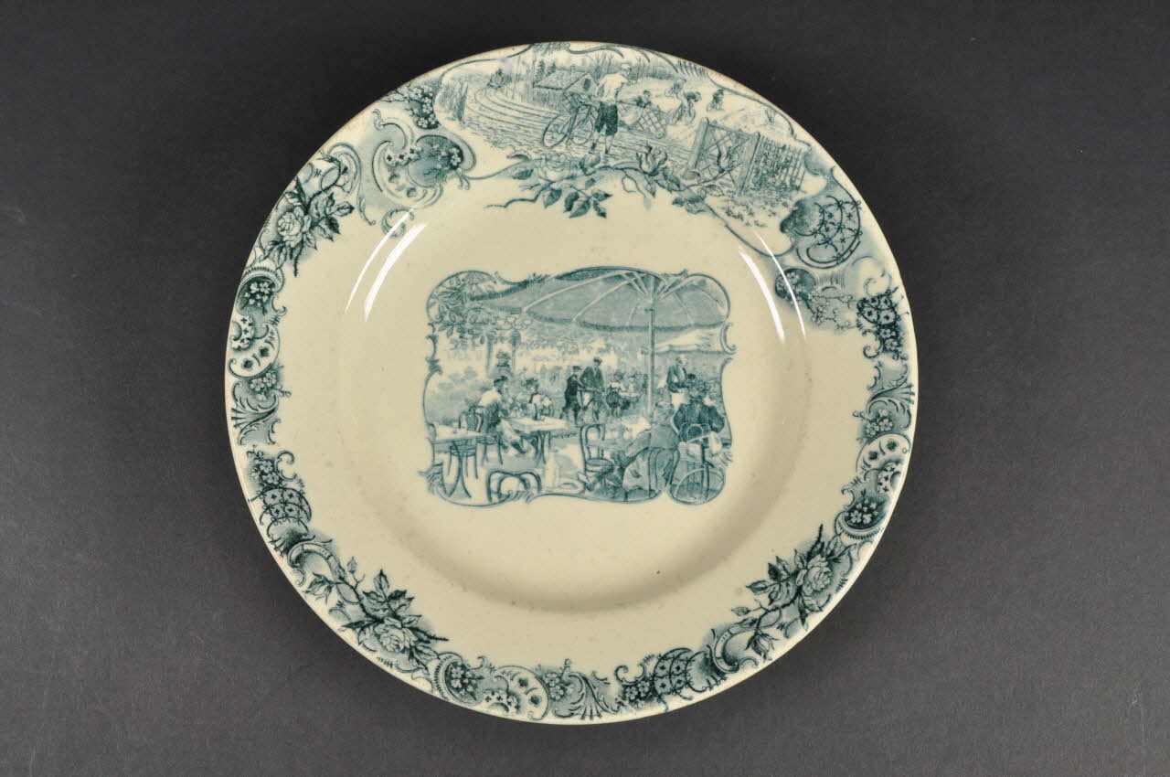 plat 1961.34.4 Photo Mucem