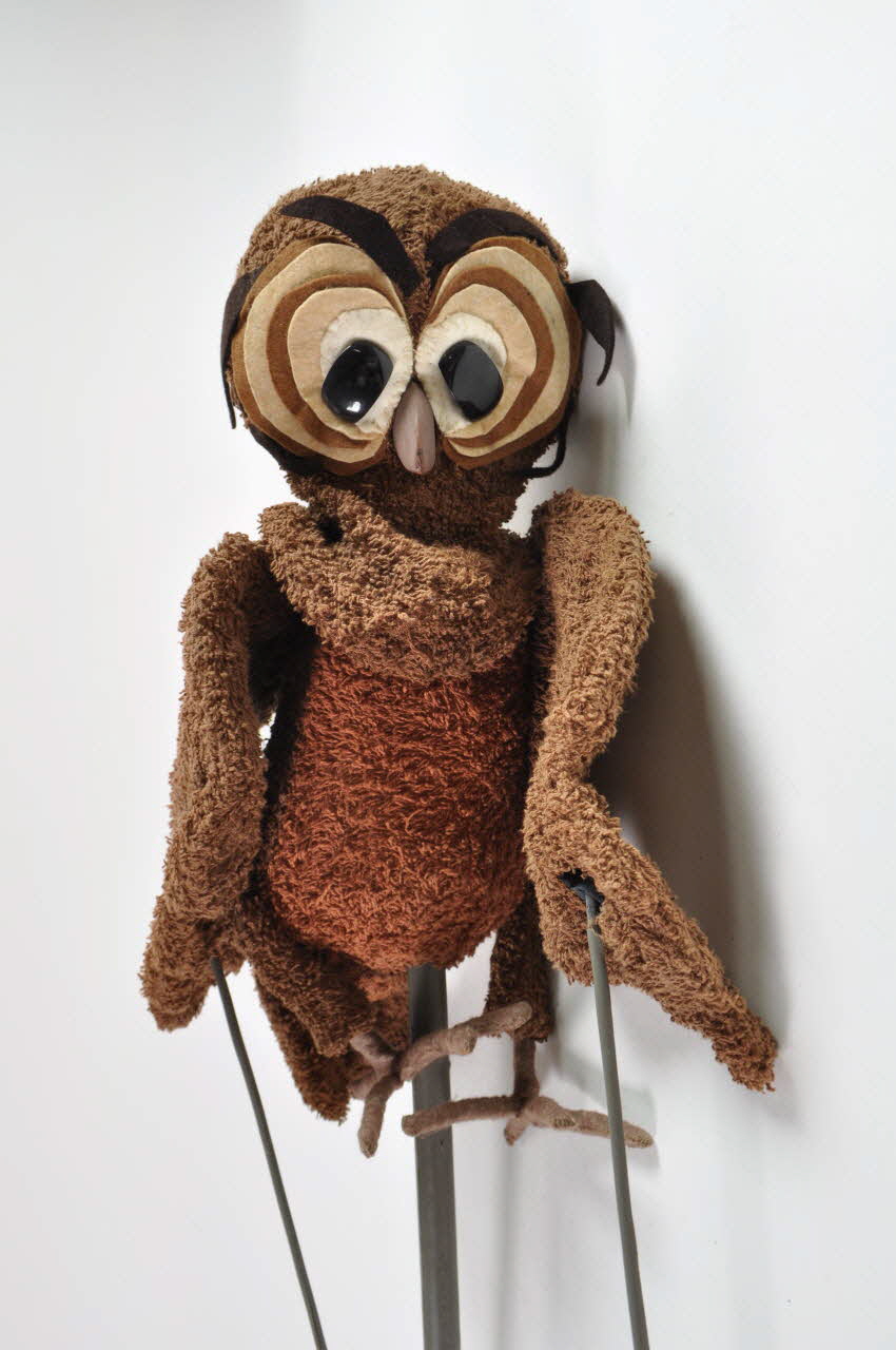 marionnette à tige et à tringles la chouette  -  concierge 1963.177.86 Photo Mucem