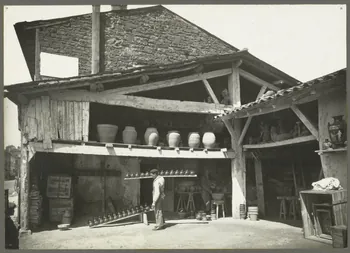 W. Boissot photographie Poterie Pecquet. Vue extérieure Rhône-Alpes, France 1936 Ph.1936.1006 Photo