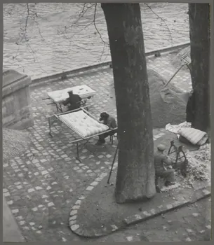 André Durand photographie Matelassiers au Pont-Marie Ile-de-France, France 1929 Ph.1936.328  Photo Mucem / André Durand