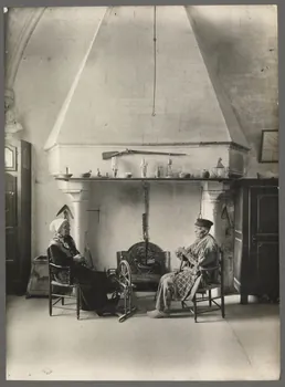 Anonyme photographie Loches : Musée de Folklore Centre, France 1936 Ph.1936.353 Photo