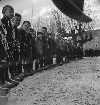 Marc Augier photographie MNATP. Enquête à Romenay Bourgogne, France 1937/2/1 Ph.1937.105 Photo