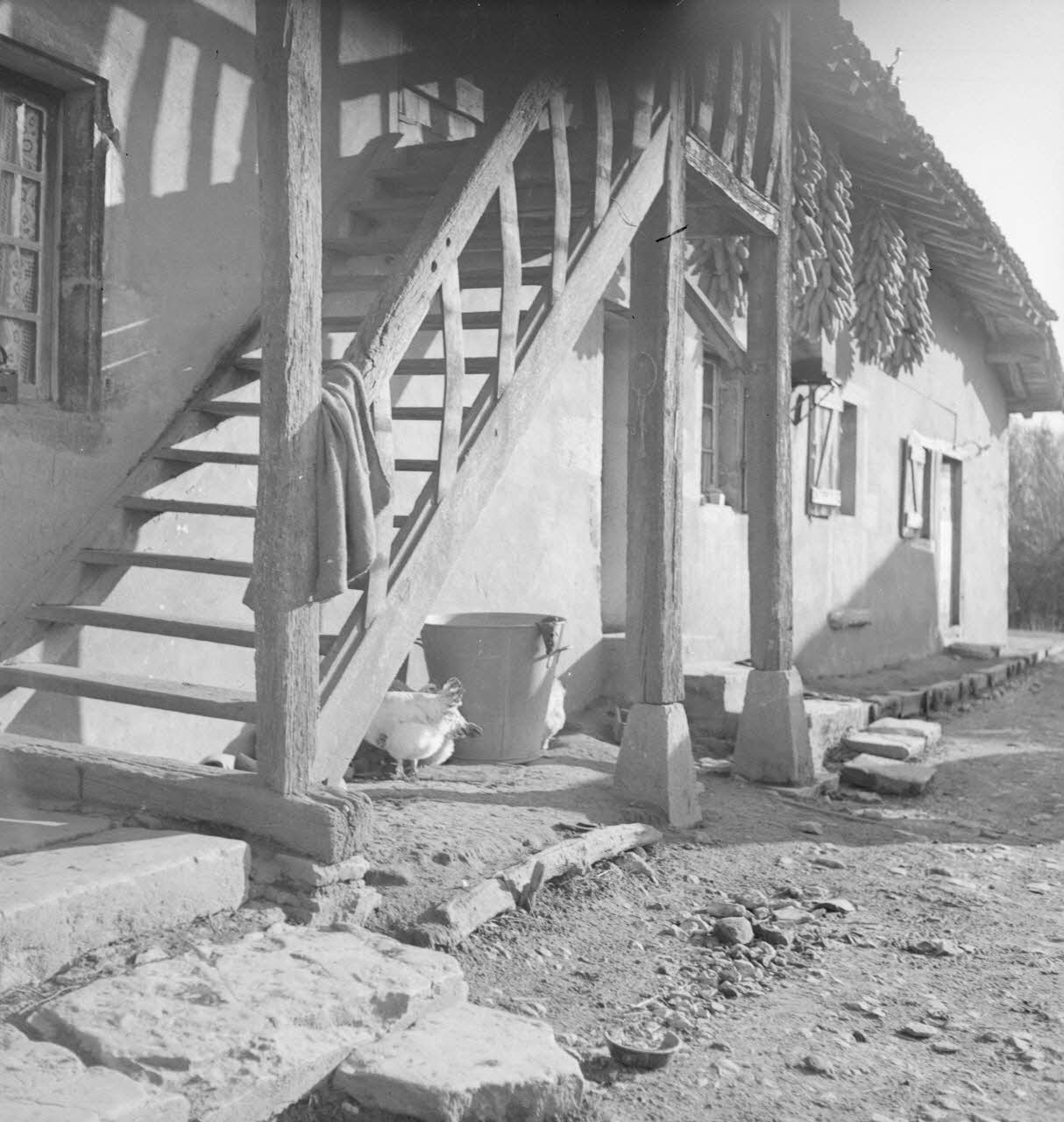 Marc Augier photographie MNATP. Enquête à Romenay Bourgogne, France 1937/2/1 Ph.1937.117 Photo