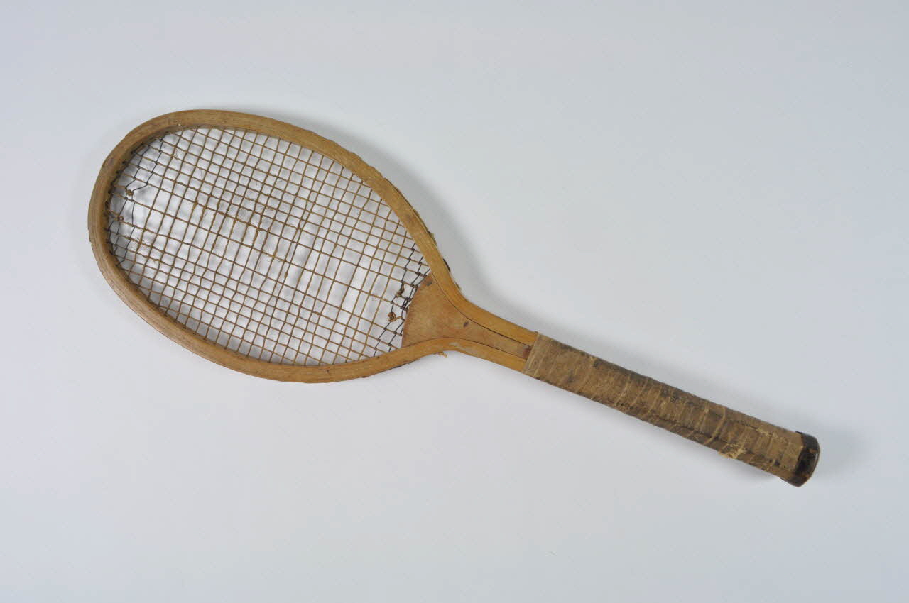 raquette de tennis 1961.70.11 Photo Mucem