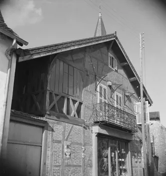 Marc Augier photographie MNATP. Enquête à Romenay Bourgogne, France 1937/2/1 Ph.1937.98 Photo