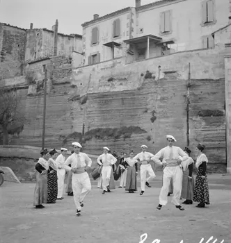 Marcel Maget photographie MNATP. Mission de Marcel Maget et André Varagnac en Provence (novembre 1938) Provence-Alpes-Côte d'Azur, France 1938/11/16 Ph.1939.1.141 Photo