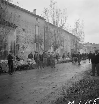 Marcel Maget photographie MNATP. Mission de Marcel Maget et André Varagnac en Provence (novembre 1938) Provence-Alpes-Côte d'Azur, France 1938/11/16 Ph.1939.1.156 Photo