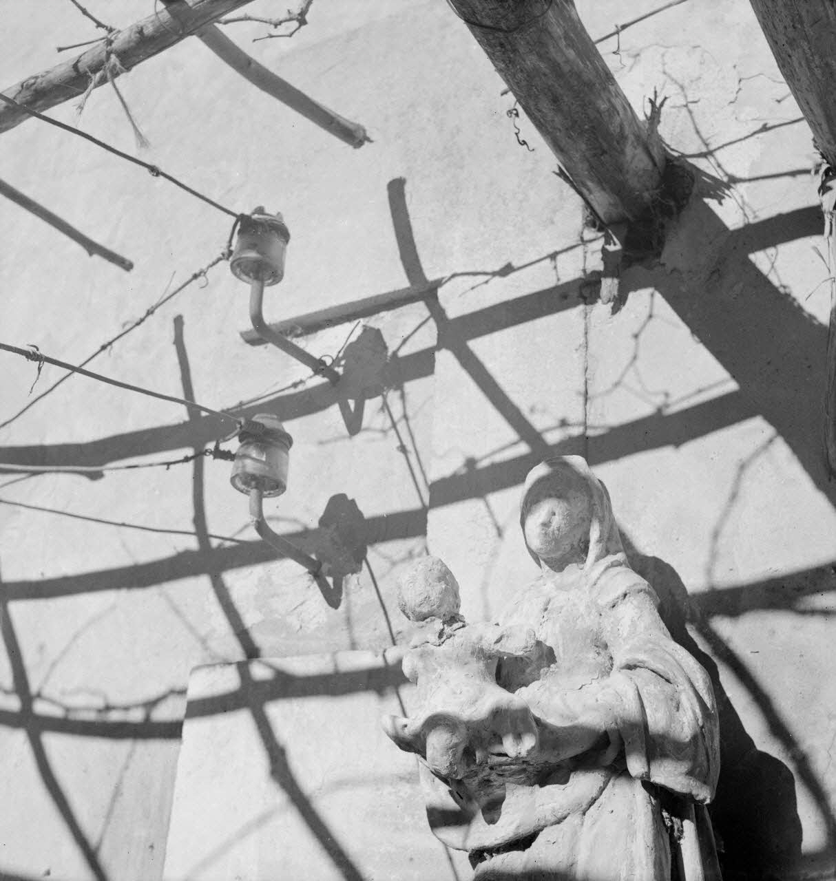 Marcel Maget photographie MNATP. Mission de Marcel Maget et André Varagnac en Provence (novembre 1938) Provence-Alpes-Côte d'Azur, France 1938/11/16 Ph.1939.1.190 Photo